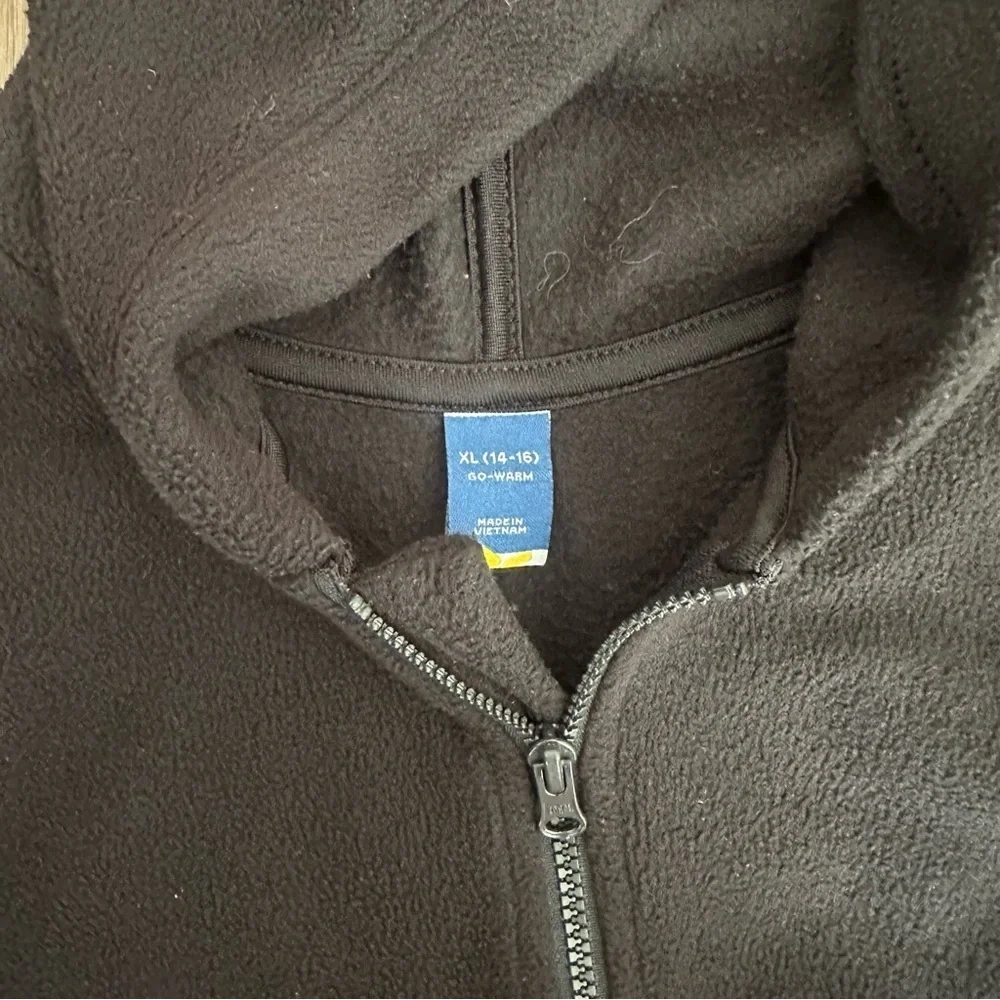 Old navy cropped hoodie active wear size XL black